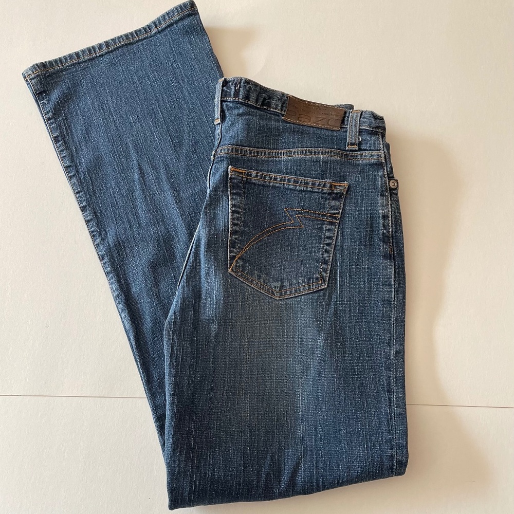 True Fit Flare Jeans by Pazo  size 8